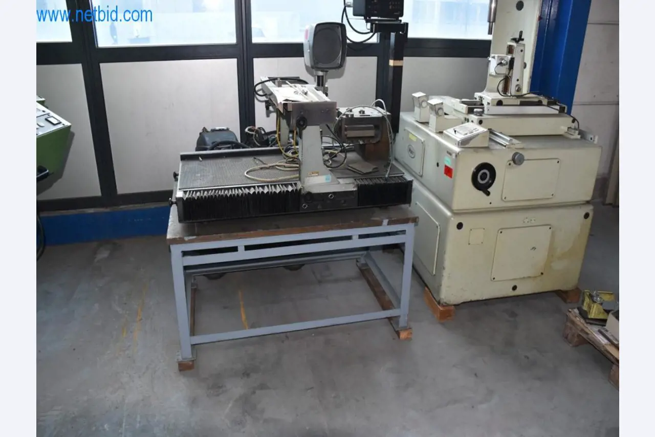 Stroje, provozní zařízení a příslušenství předního světového výrobce napínacích systémů řetězů jsou k dispozici.-1