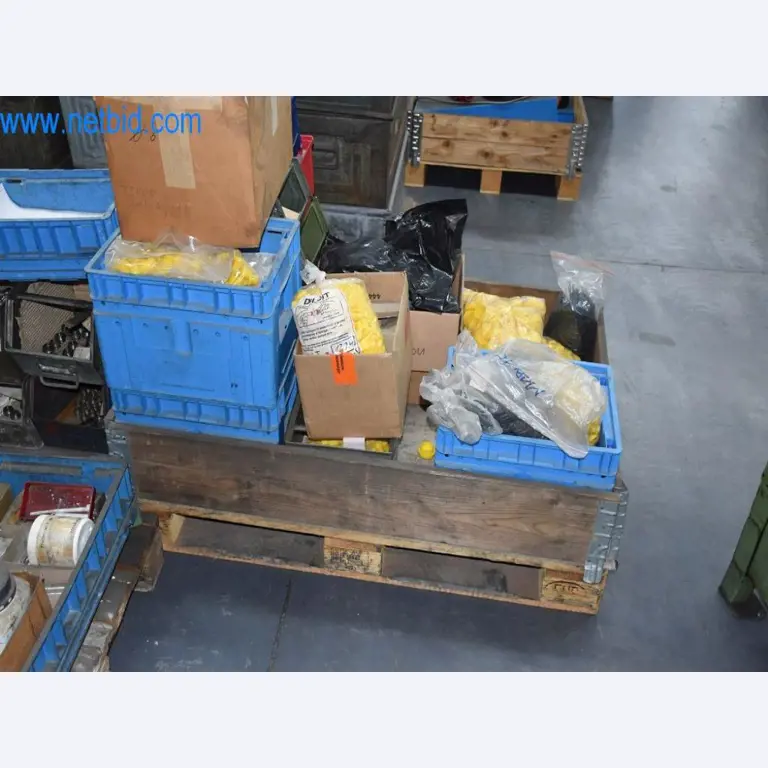 Máquinas, equipos operativos y accesorios de un líder mundial en el mercado de sistemas de tensado de cadenas.-1