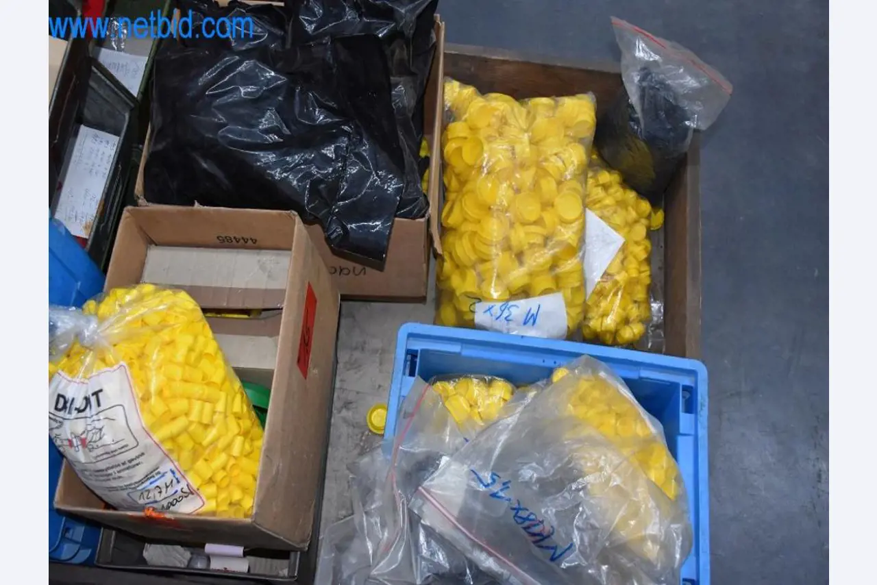 Máquinas, equipos operativos y accesorios de un líder mundial en el mercado de sistemas de tensado de cadenas.-3