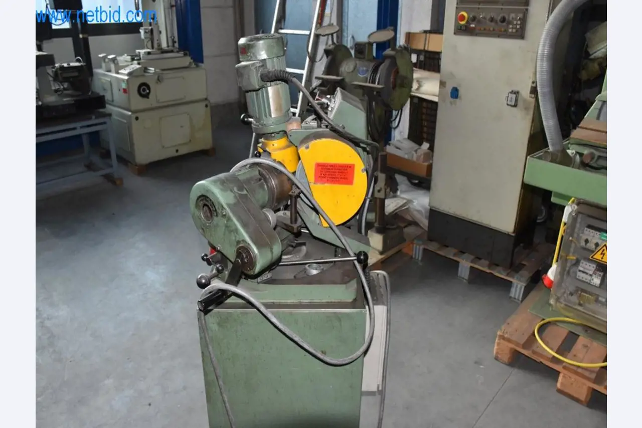 Disponibilização de máquinas, equipamento operacional e acessórios de um líder mundial de mercado para sistemas de tensionamento de correntes-3