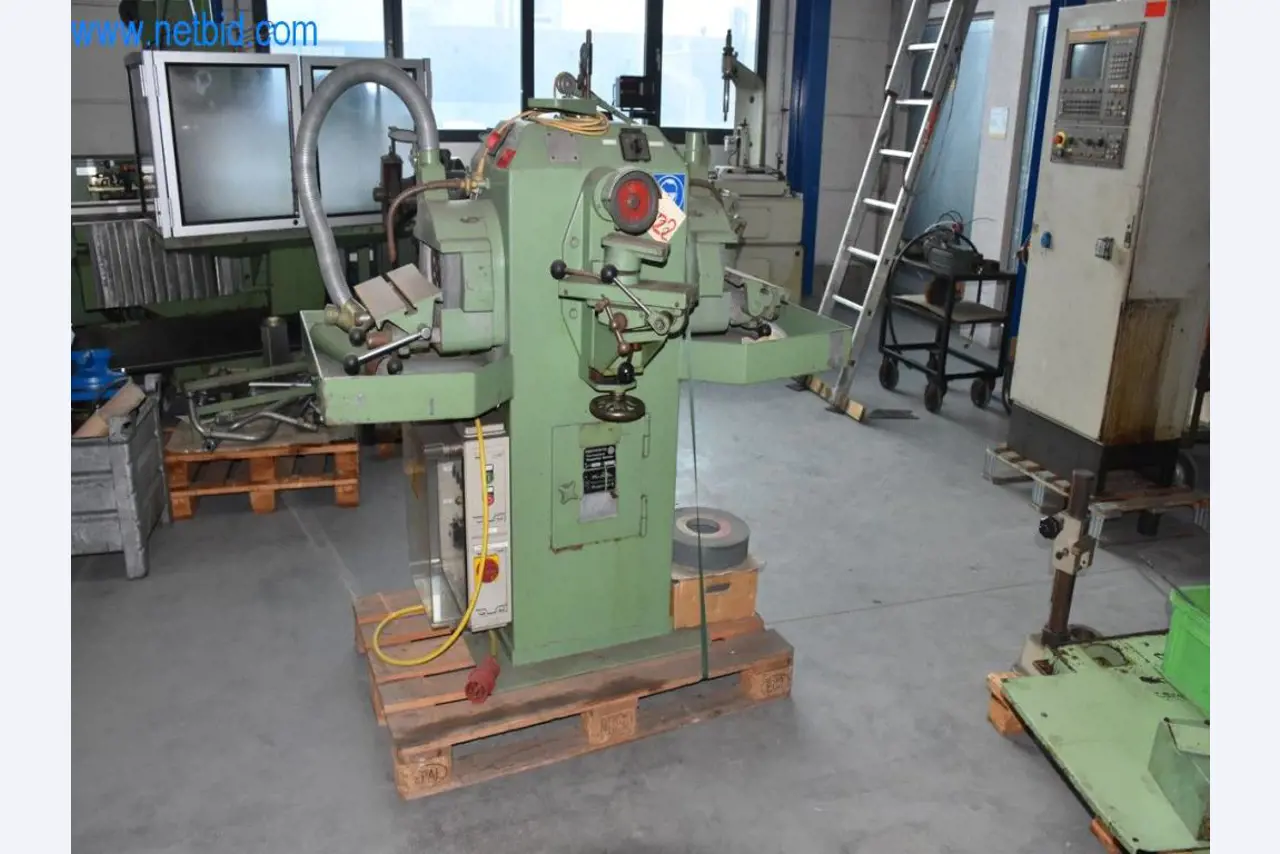 Na voljo so stroji, delovna oprema in dodatki vodilnega svetovnega proizvajalca sistemov za napenjanje verig-1