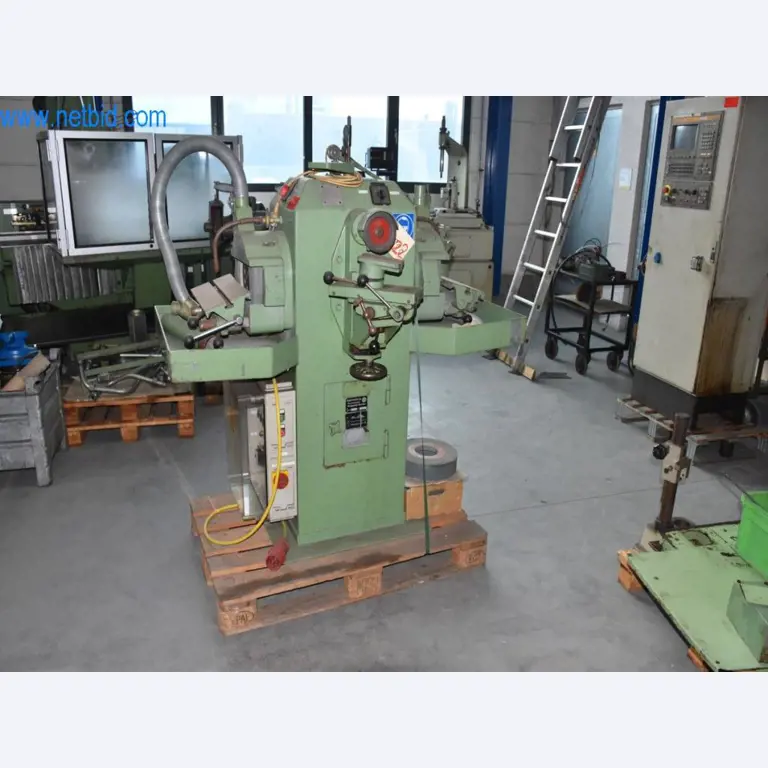 Na voljo so stroji, delovna oprema in dodatki vodilnega svetovnega proizvajalca sistemov za napenjanje verig-1