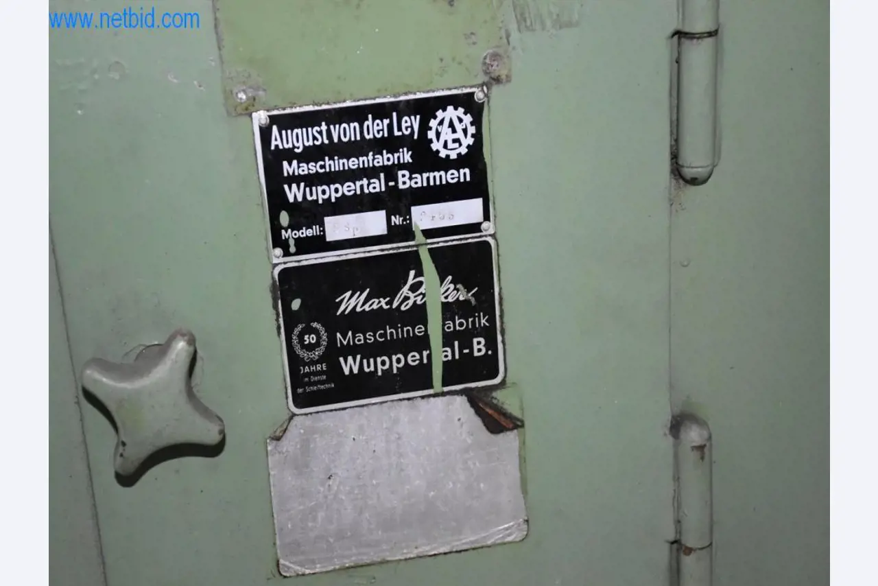 Na voljo so stroji, delovna oprema in dodatki vodilnega svetovnega proizvajalca sistemov za napenjanje verig-4