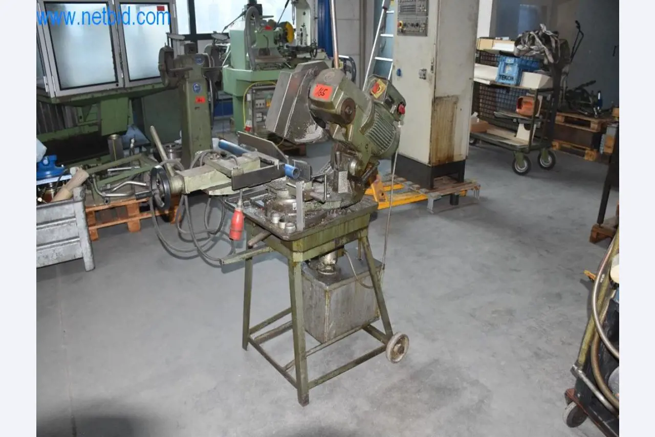 Máquinas, equipos operativos y accesorios de un líder mundial en el mercado de sistemas de tensado de cadenas.-1