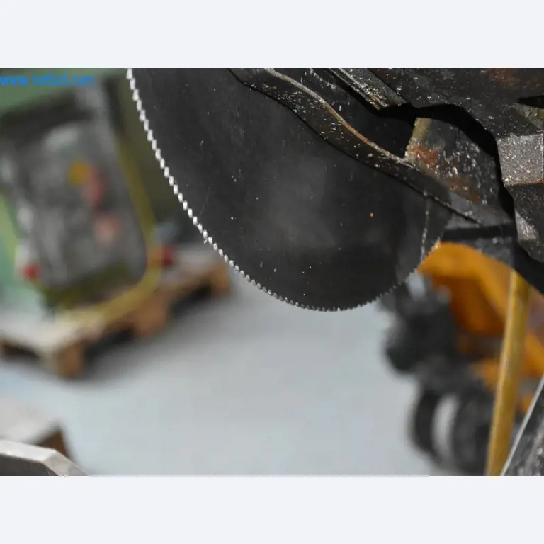 Máquinas, equipos operativos y accesorios de un líder mundial en el mercado de sistemas de tensado de cadenas.-5