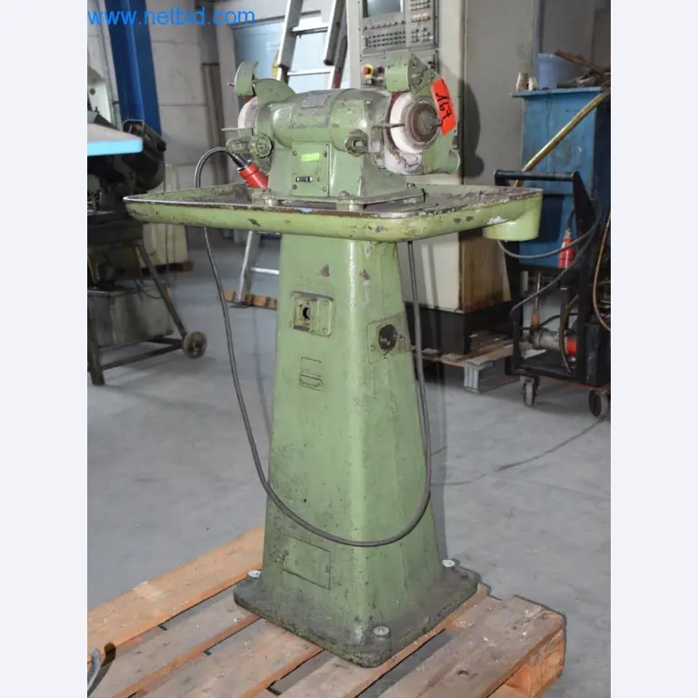 Máquinas, equipos operativos y accesorios de un líder mundial en el mercado de sistemas de tensado de cadenas.-2