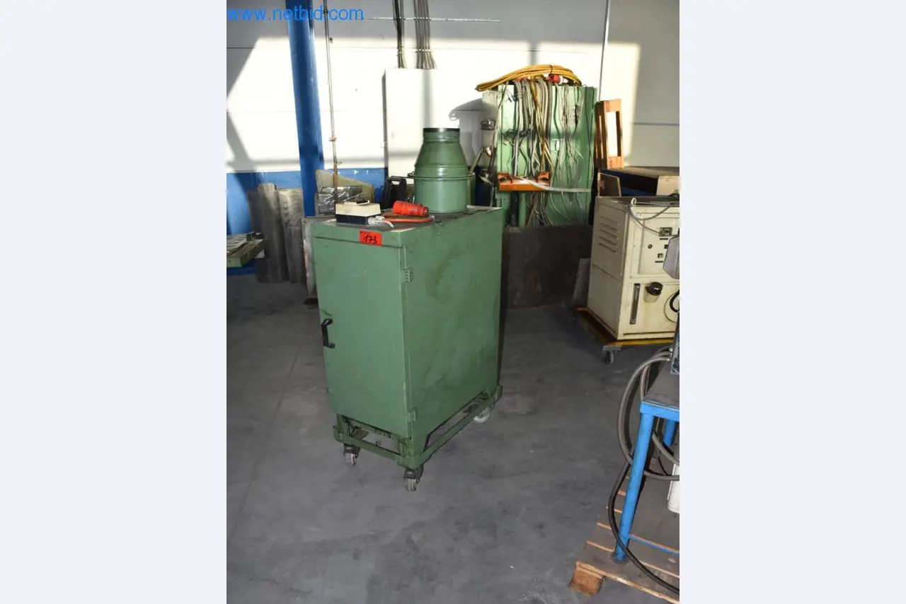 Máquinas, equipos operativos y accesorios de un líder mundial en el mercado de sistemas de tensado de cadenas.-2