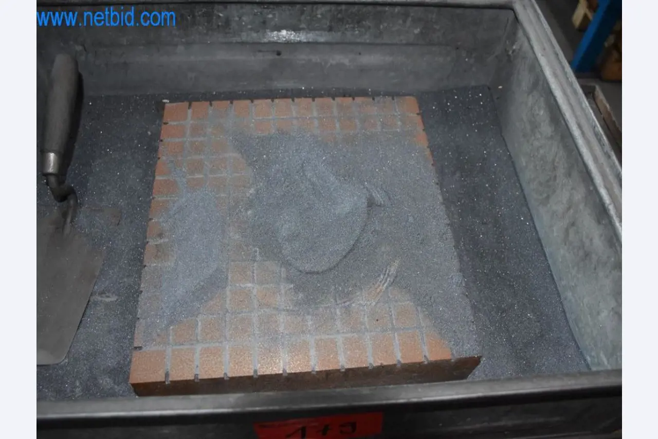 Máquinas, equipos operativos y accesorios de un líder mundial en el mercado de sistemas de tensado de cadenas.-1