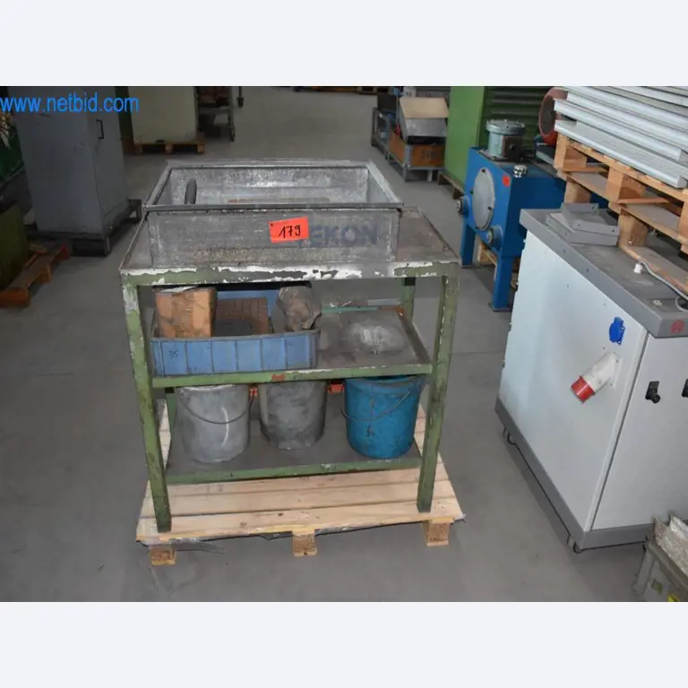 Máquinas, equipos operativos y accesorios de un líder mundial en el mercado de sistemas de tensado de cadenas.-3