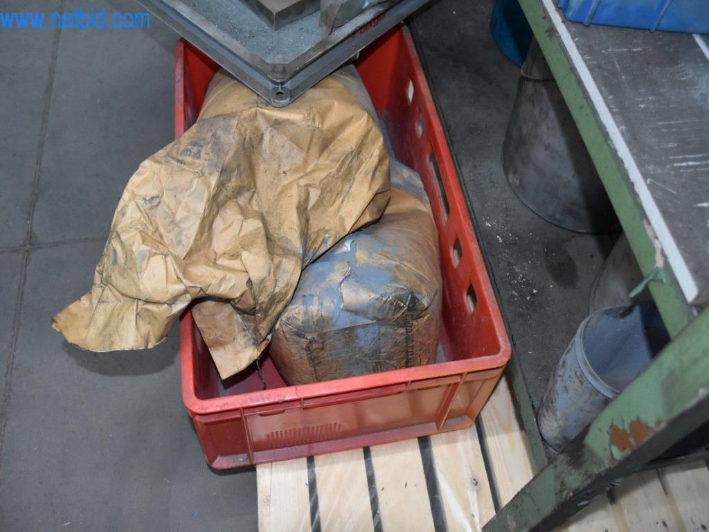 Máquinas, equipos operativos y accesorios de un líder mundial en el mercado de sistemas de tensado de cadenas.-6