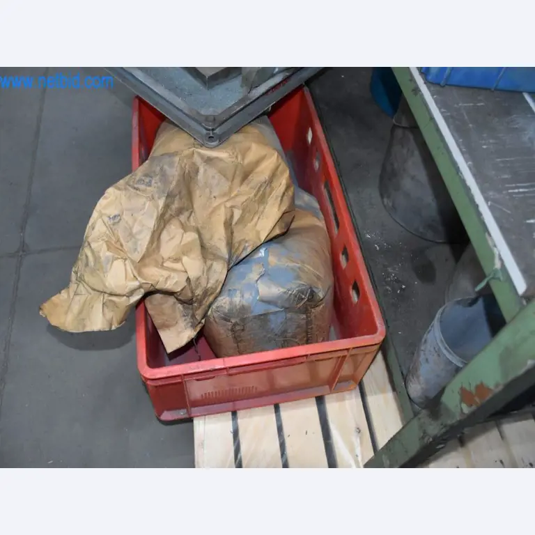 Máquinas, equipos operativos y accesorios de un líder mundial en el mercado de sistemas de tensado de cadenas.-6