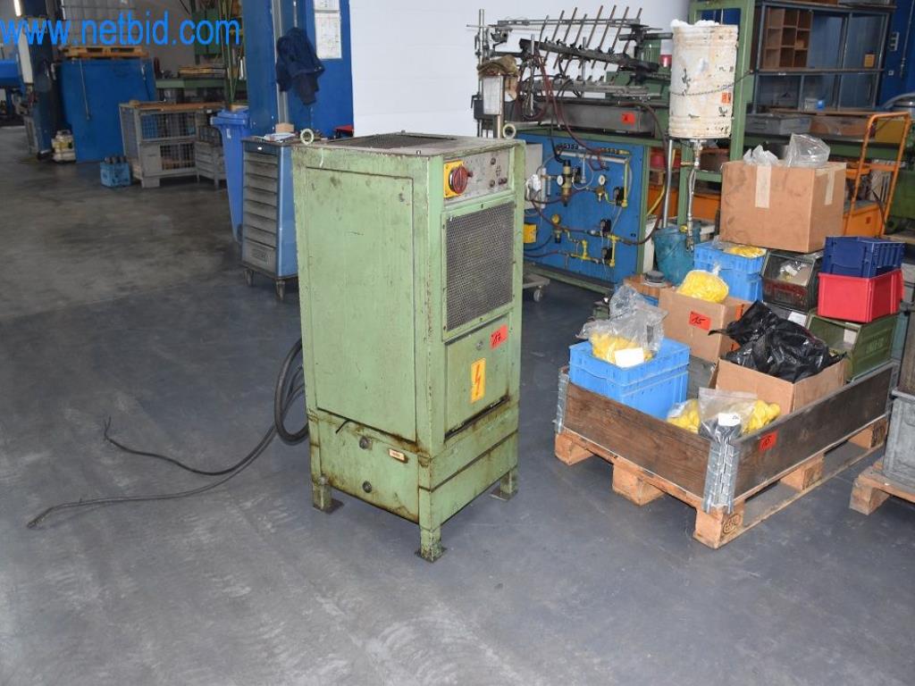 Na voljo so stroji, delovna oprema in dodatki vodilnega svetovnega proizvajalca sistemov za napenjanje verig-2