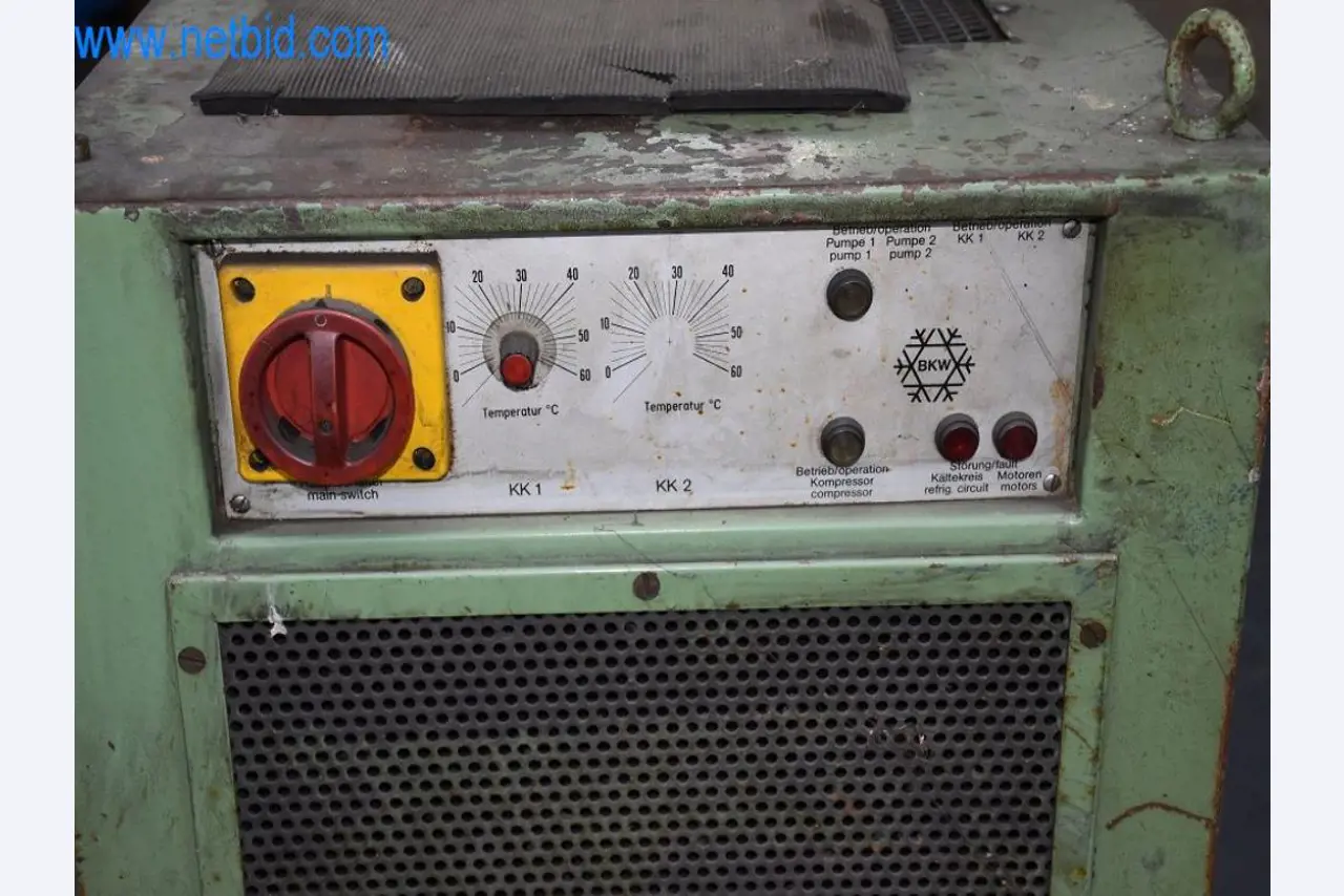 Stroje, provozní zařízení a příslušenství předního světového výrobce napínacích systémů řetězů jsou k dispozici.-3