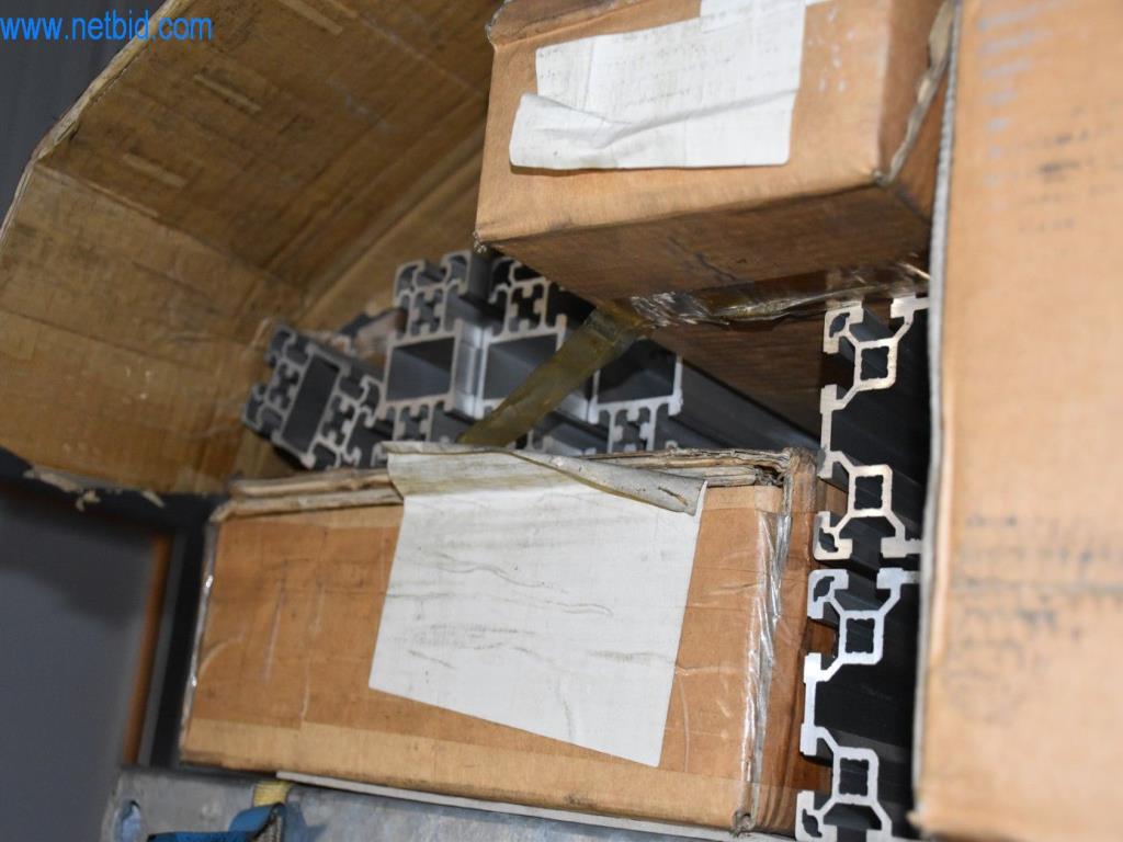 Stroje, provozní zařízení a příslušenství předního světového výrobce napínacích systémů řetězů jsou k dispozici.-4