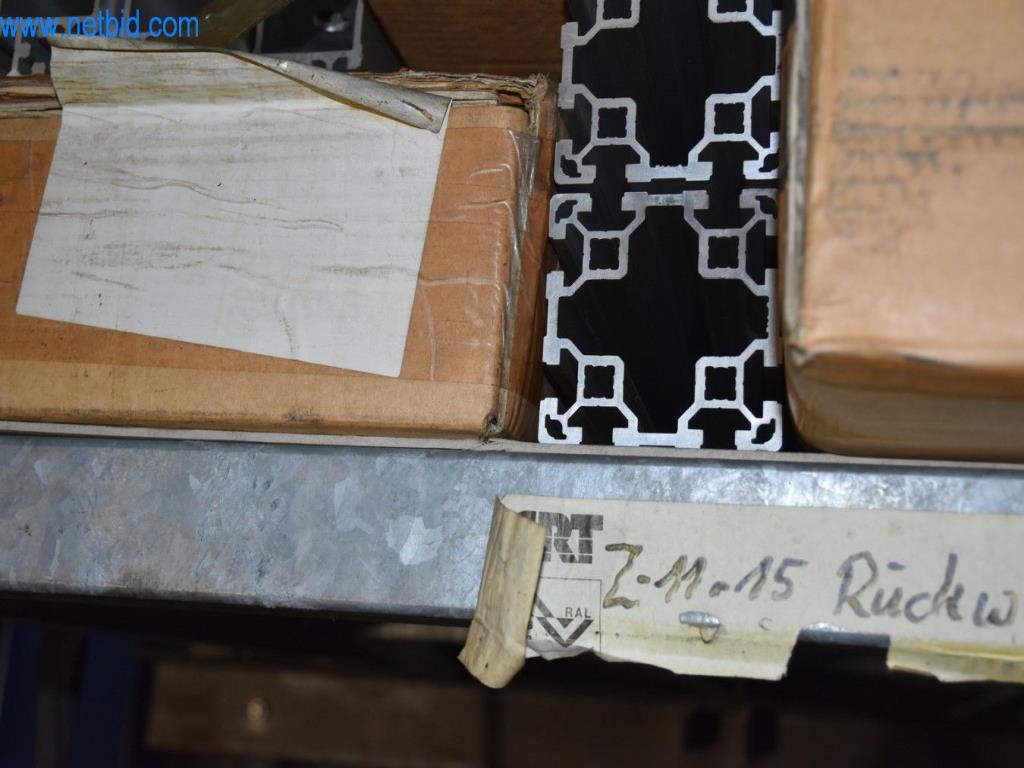 Stroje, provozní zařízení a příslušenství předního světového výrobce napínacích systémů řetězů jsou k dispozici.-6