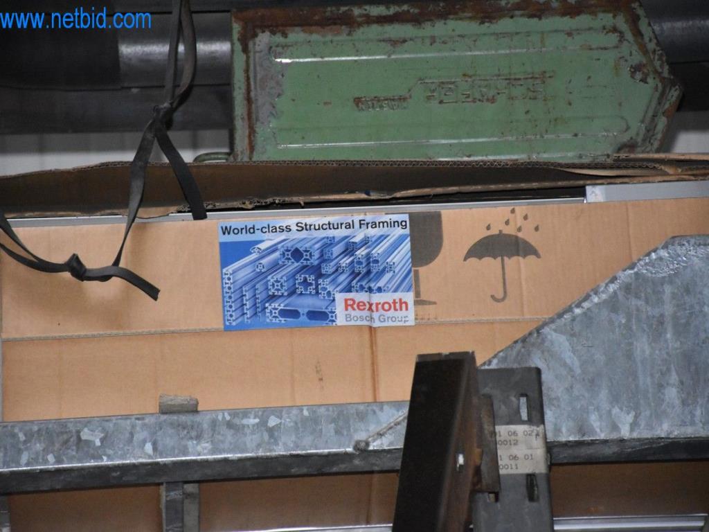 Stroje, provozní zařízení a příslušenství předního světového výrobce napínacích systémů řetězů jsou k dispozici.-9