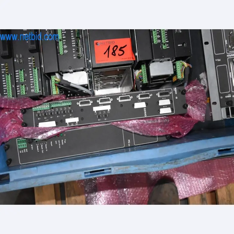 Máquinas, equipos operativos y accesorios de un líder mundial en el mercado de sistemas de tensado de cadenas.-10