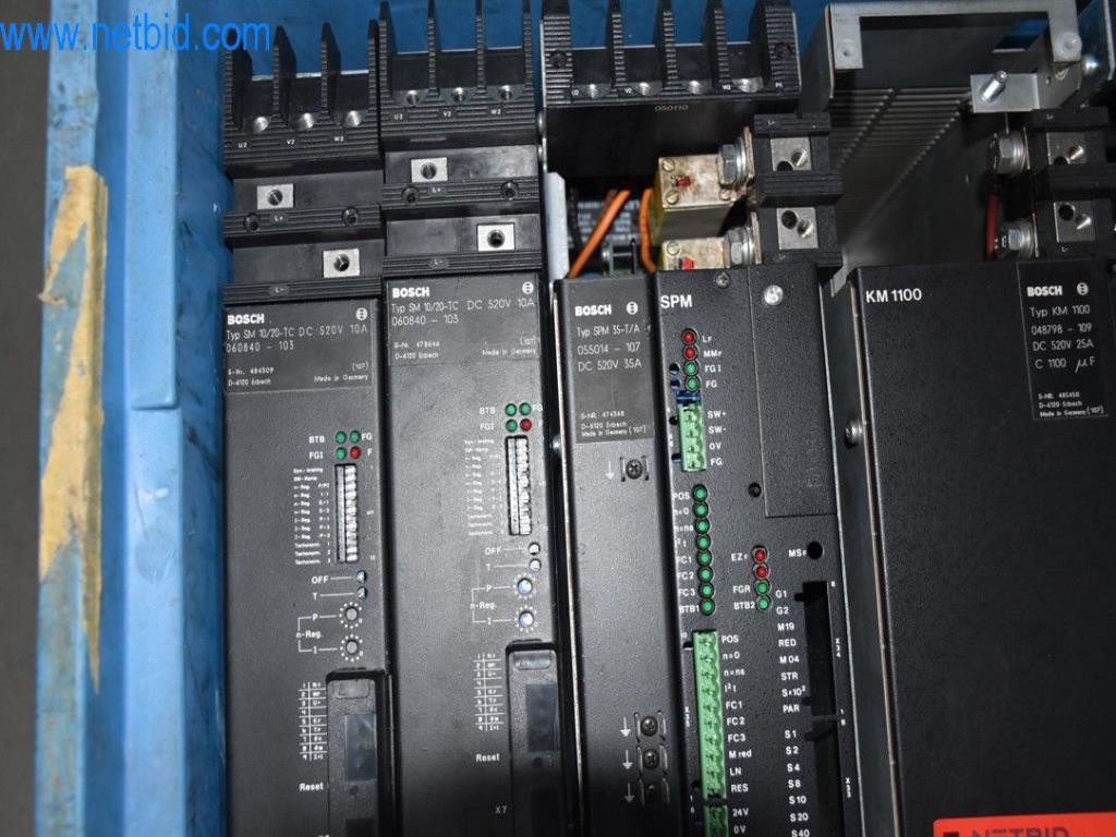 Stroje, provozní zařízení a příslušenství předního světového výrobce napínacích systémů řetězů jsou k dispozici.-8