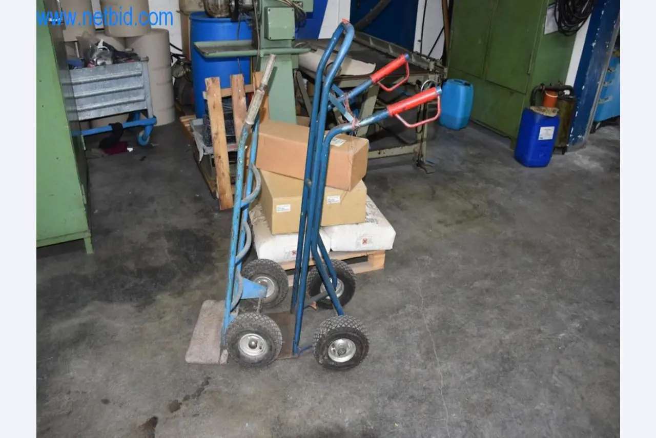 Stroje, provozní zařízení a příslušenství předního světového výrobce napínacích systémů řetězů jsou k dispozici.-1