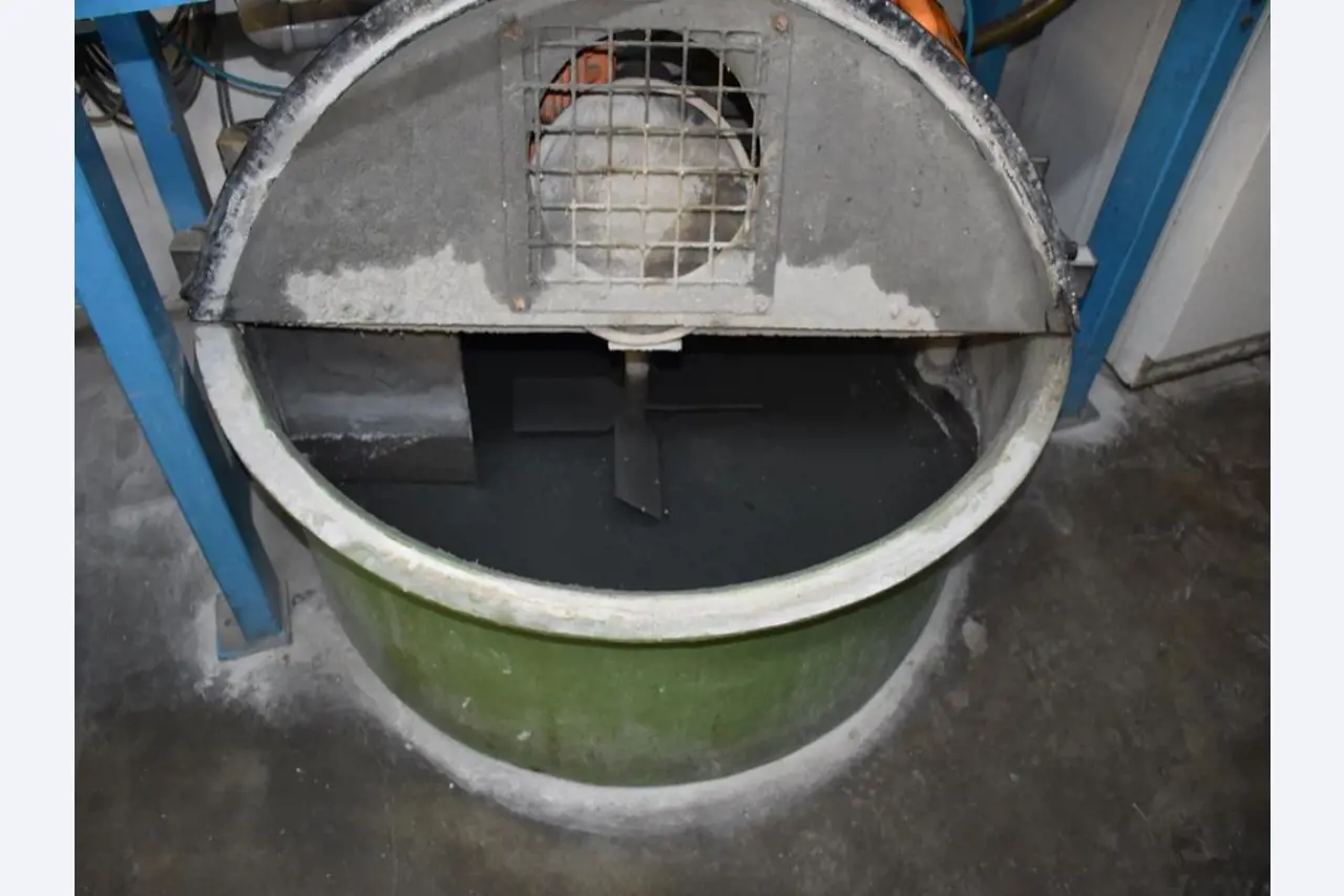 Na voljo so stroji, delovna oprema in dodatki vodilnega svetovnega proizvajalca sistemov za napenjanje verig-2