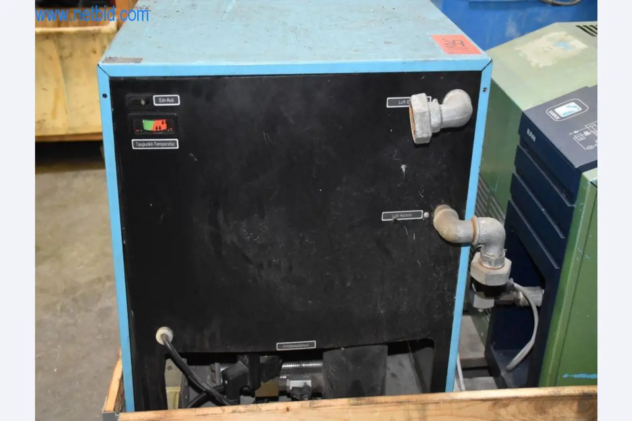 Máquinas, equipos operativos y accesorios de un líder mundial en el mercado de sistemas de tensado de cadenas.-2