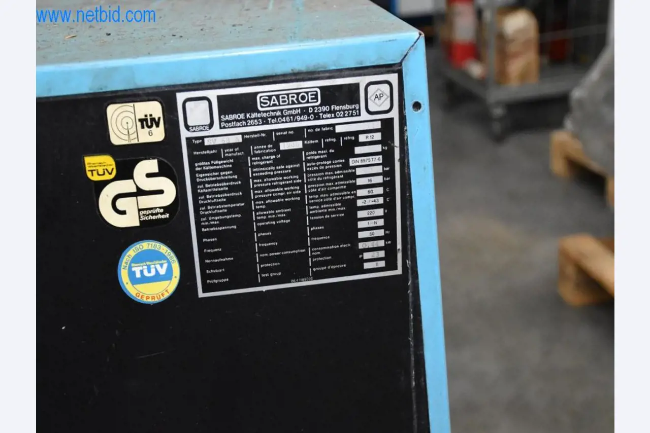 Máquinas, equipos operativos y accesorios de un líder mundial en el mercado de sistemas de tensado de cadenas.-3