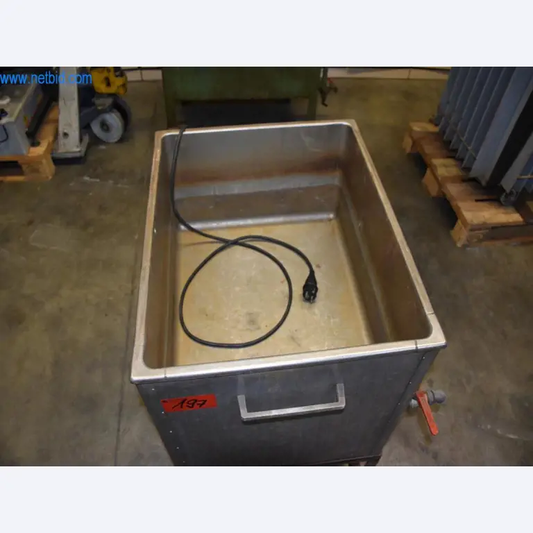 Stroje, provozní zařízení a příslušenství předního světového výrobce napínacích systémů řetězů jsou k dispozici.-1