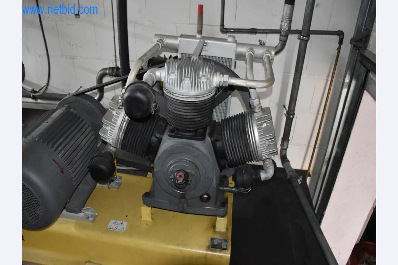 Máquinas, equipos operativos y accesorios de un líder mundial en el mercado de sistemas de tensado de cadenas.-2