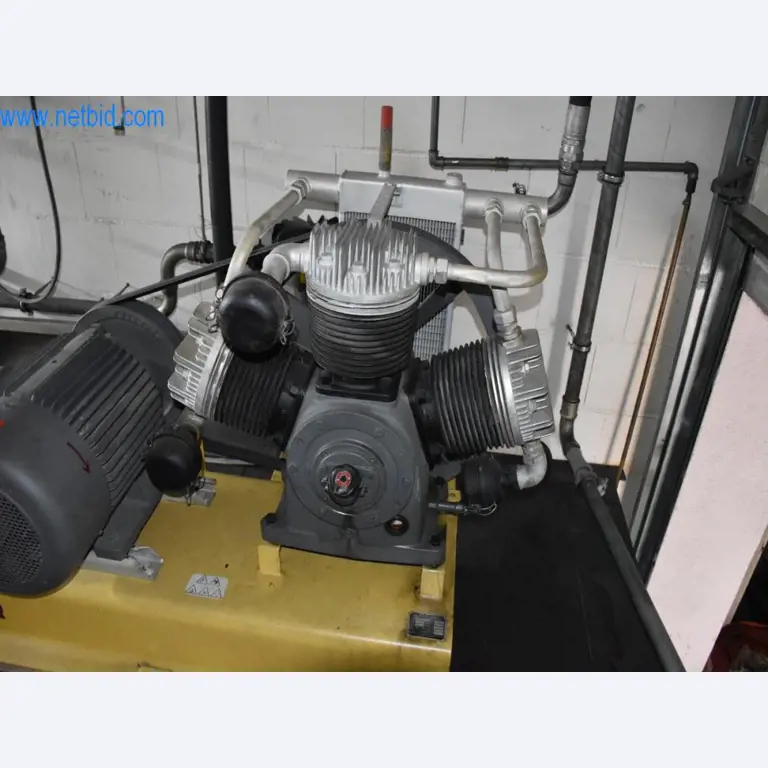 Máquinas, equipos operativos y accesorios de un líder mundial en el mercado de sistemas de tensado de cadenas.-2