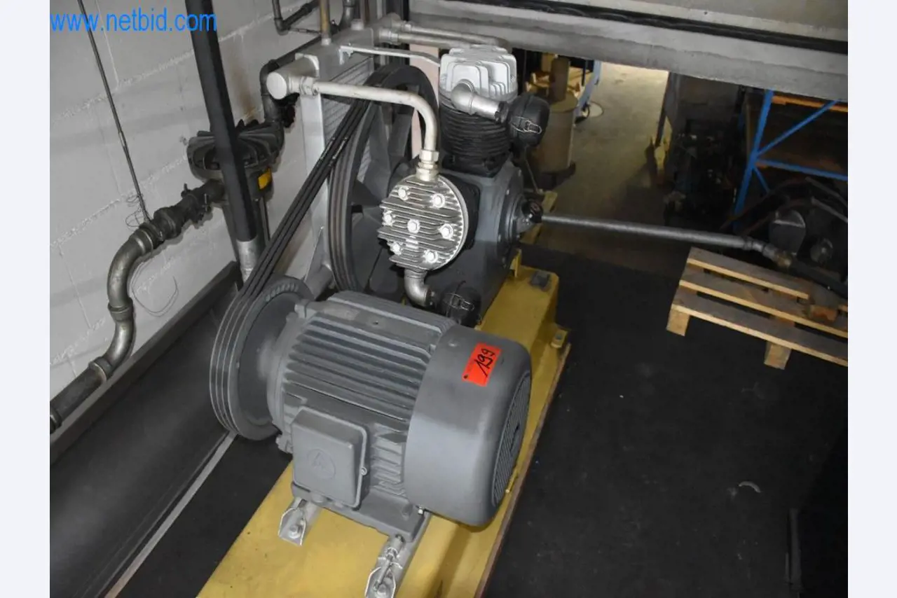 Máquinas, equipos operativos y accesorios de un líder mundial en el mercado de sistemas de tensado de cadenas.-4