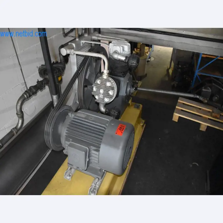 Máquinas, equipos operativos y accesorios de un líder mundial en el mercado de sistemas de tensado de cadenas.-4