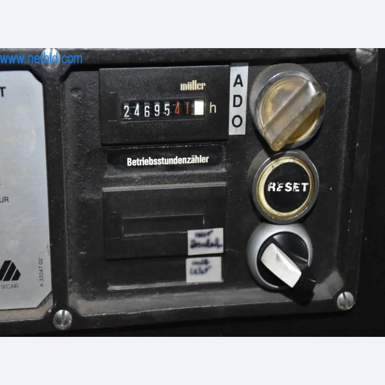 Disponibilização de máquinas, equipamento operacional e acessórios de um líder mundial de mercado para sistemas de tensionamento de correntes-5