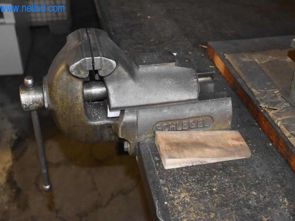 Stroje, provozní zařízení a příslušenství předního světového výrobce napínacích systémů řetězů jsou k dispozici.-4