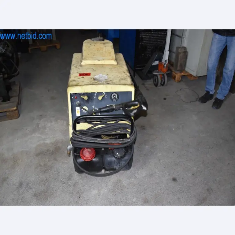 Máquinas, equipos operativos y accesorios de un líder mundial en el mercado de sistemas de tensado de cadenas.-1