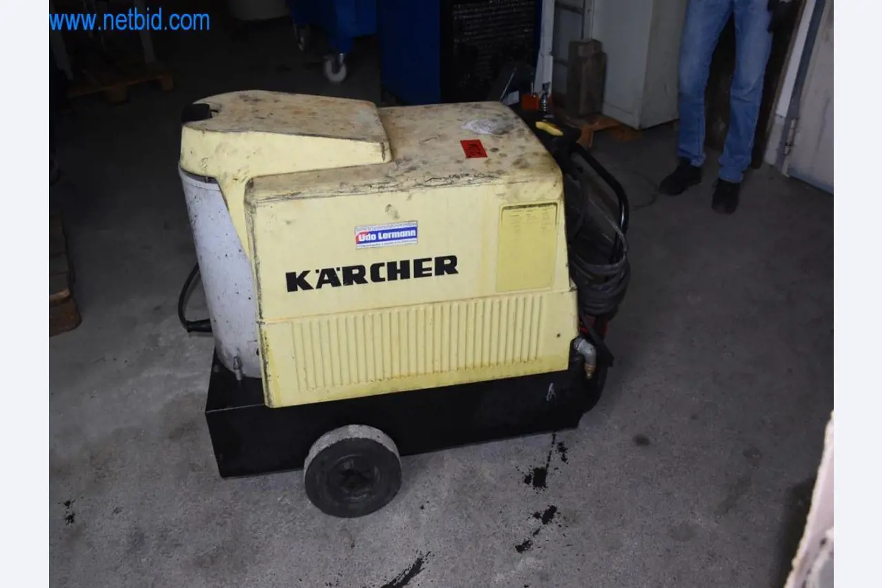 Máquinas, equipos operativos y accesorios de un líder mundial en el mercado de sistemas de tensado de cadenas.-3