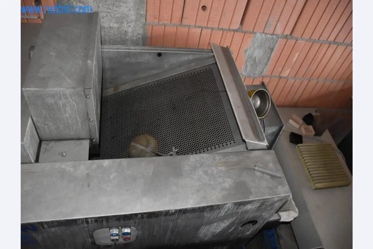 Máquinas, equipos operativos y accesorios de un líder mundial en el mercado de sistemas de tensado de cadenas.-3