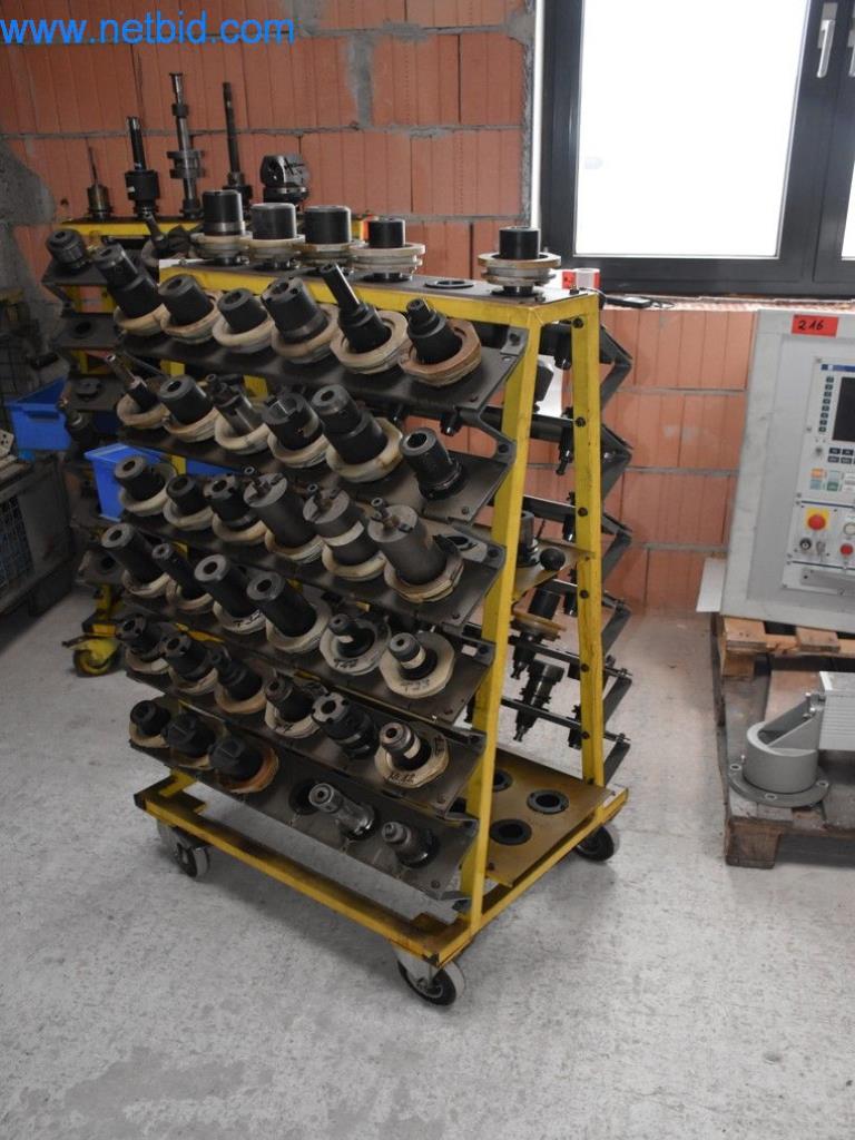 Máquinas, equipos operativos y accesorios de un líder mundial en el mercado de sistemas de tensado de cadenas.-2