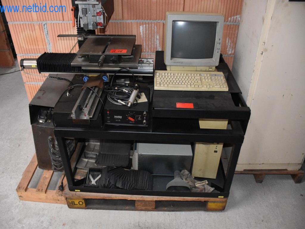 Máquinas, equipos operativos y accesorios de un líder mundial en el mercado de sistemas de tensado de cadenas.-2