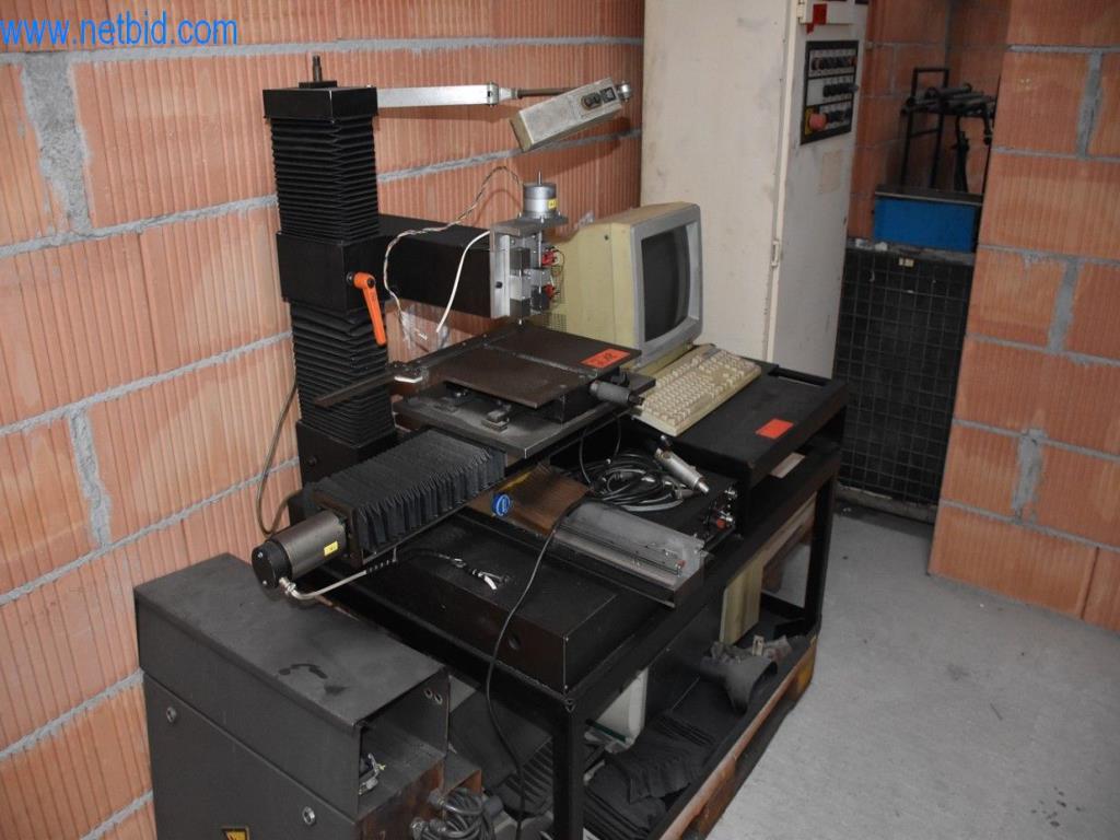 Máquinas, equipos operativos y accesorios de un líder mundial en el mercado de sistemas de tensado de cadenas.-3