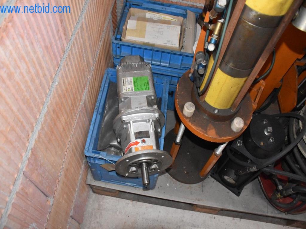 Frei werdende Maschinen, Betriebseinrichtungen und Zubehör eines Weltmarktführers für Kettenspannsysteme-2