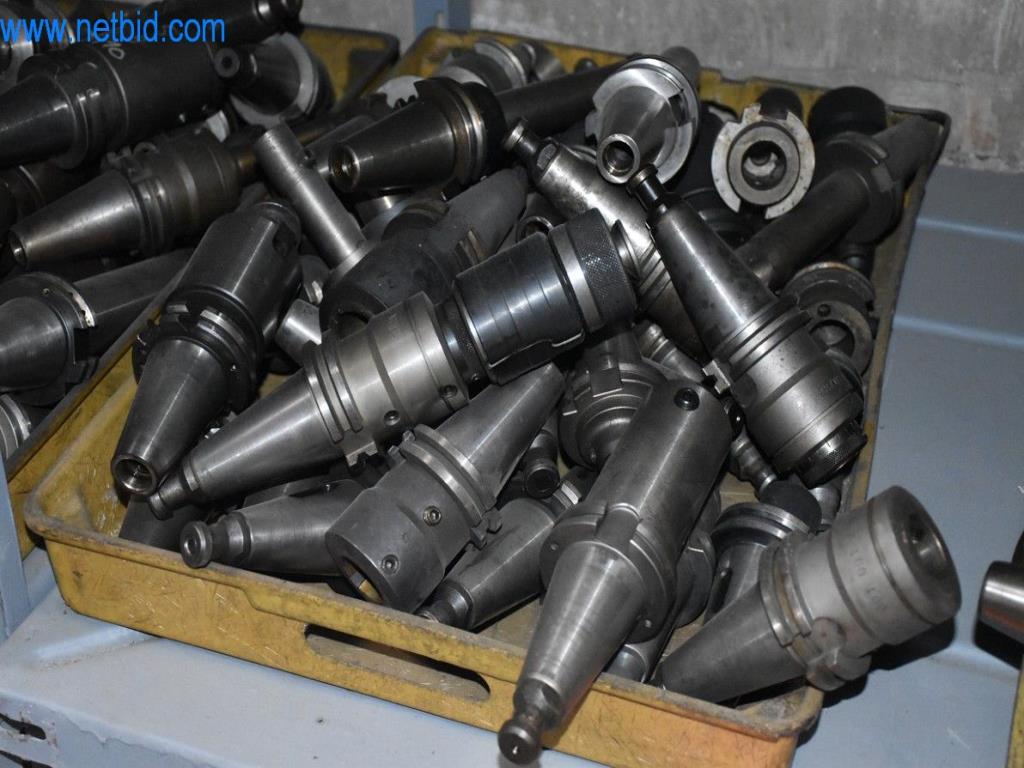 Maszyny, sprzęt operacyjny i akcesoria światowego lidera na rynku systemów napinania łańcuchów stają się dostępne.-2