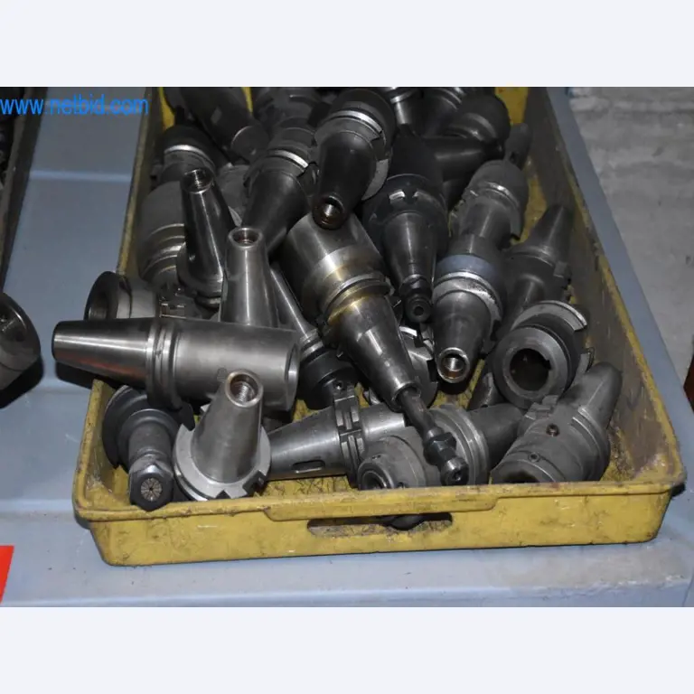 Maszyny, sprzęt operacyjny i akcesoria światowego lidera na rynku systemów napinania łańcuchów stają się dostępne.-3