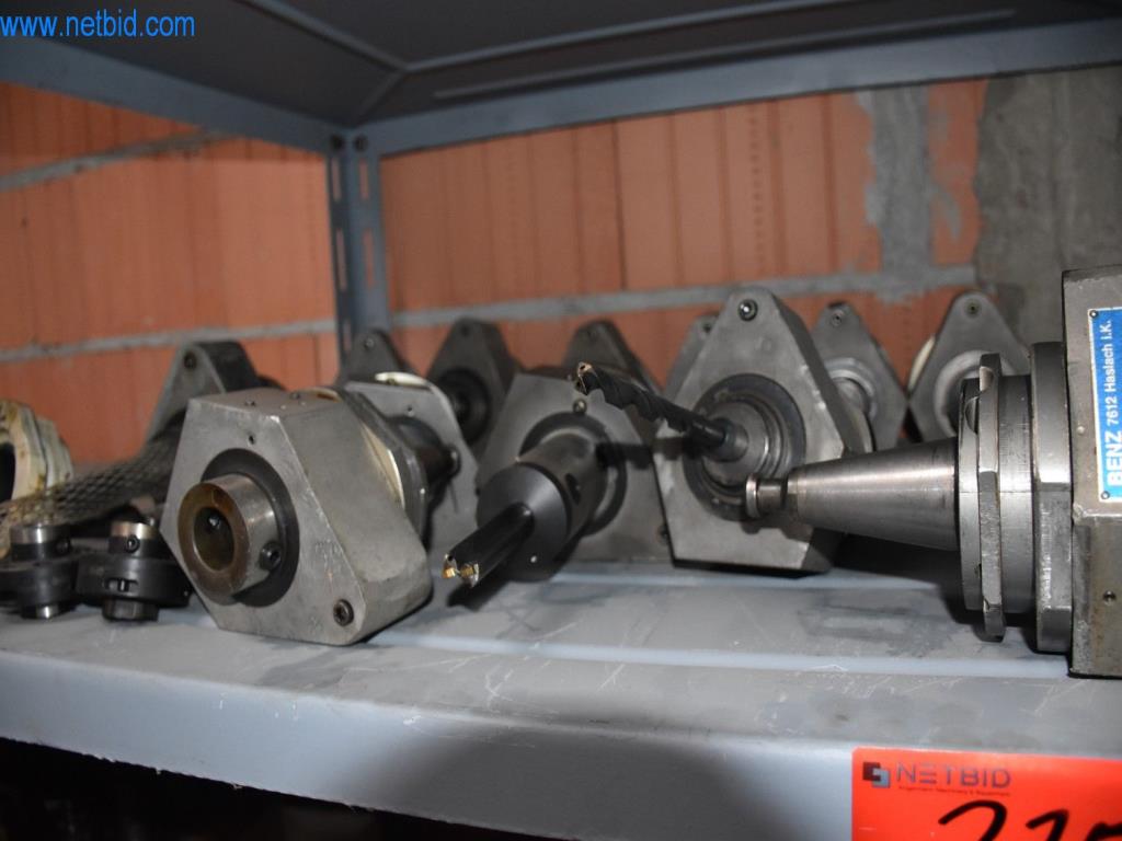 Máquinas, equipos operativos y accesorios de un líder mundial en el mercado de sistemas de tensado de cadenas.-2