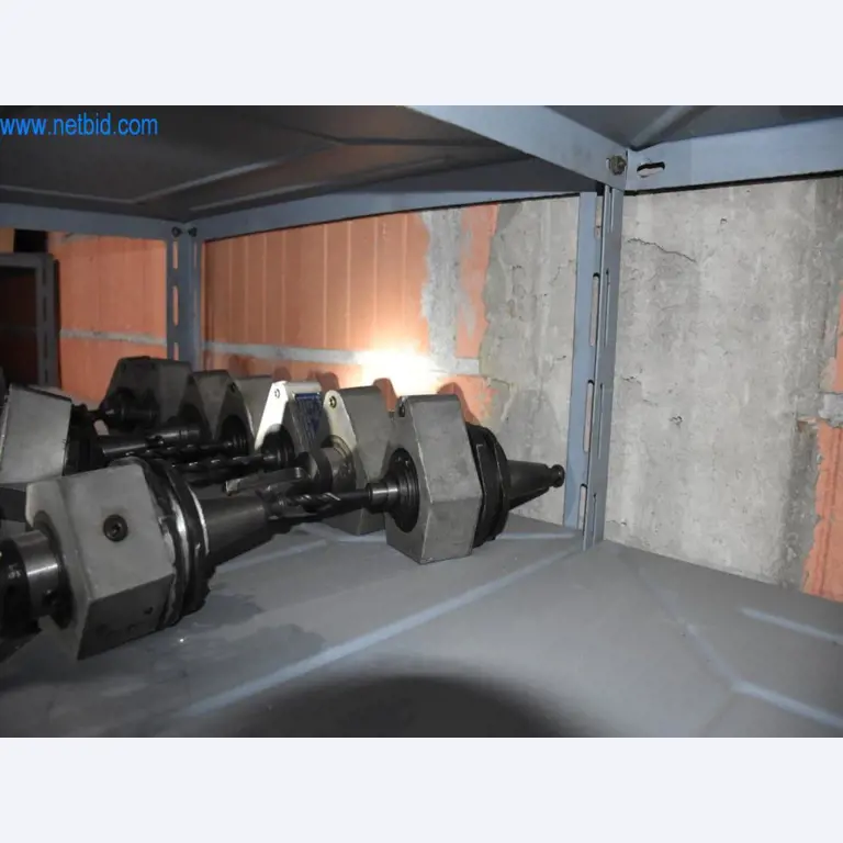 Stroje, provozní zařízení a příslušenství předního světového výrobce napínacích systémů řetězů jsou k dispozici.-3