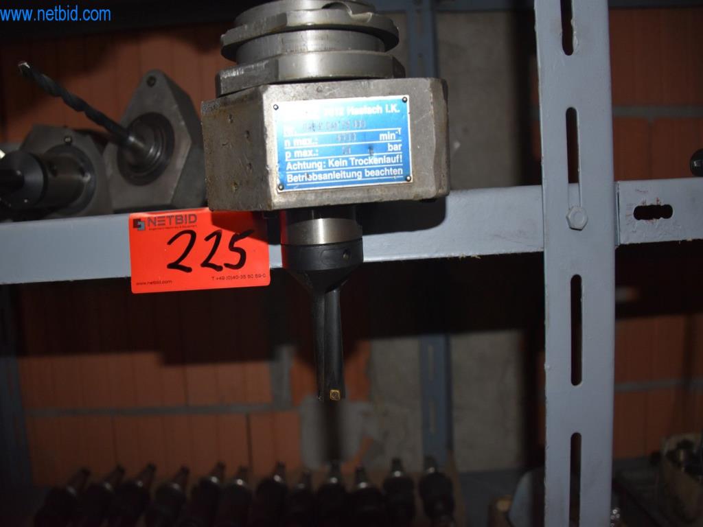 Máquinas, equipos operativos y accesorios de un líder mundial en el mercado de sistemas de tensado de cadenas.-4