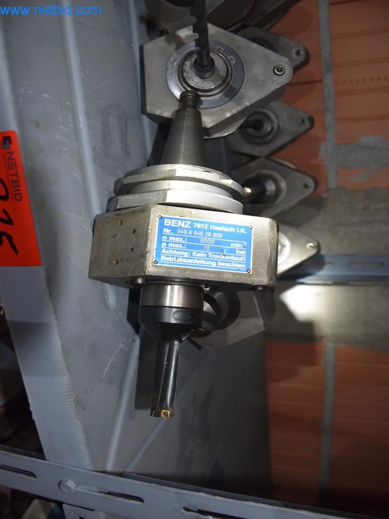 Máquinas, equipos operativos y accesorios de un líder mundial en el mercado de sistemas de tensado de cadenas.-6