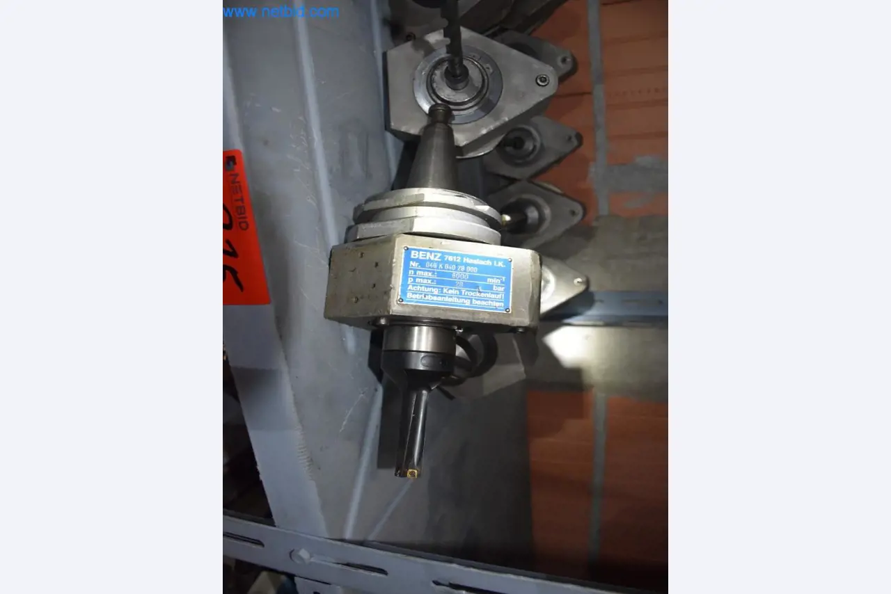 Stroje, provozní zařízení a příslušenství předního světového výrobce napínacích systémů řetězů jsou k dispozici.-6