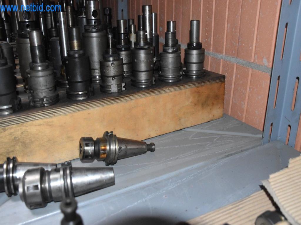 Stroje, provozní zařízení a příslušenství předního světového výrobce napínacích systémů řetězů jsou k dispozici.-2