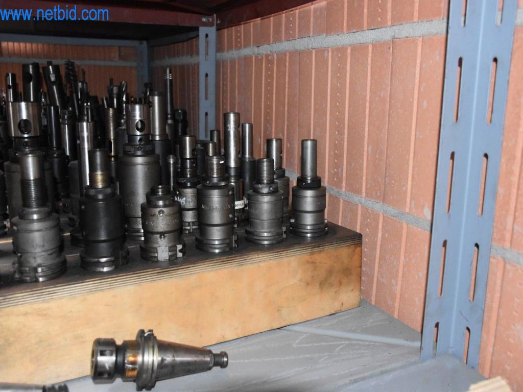 Stroje, provozní zařízení a příslušenství předního světového výrobce napínacích systémů řetězů jsou k dispozici.-4