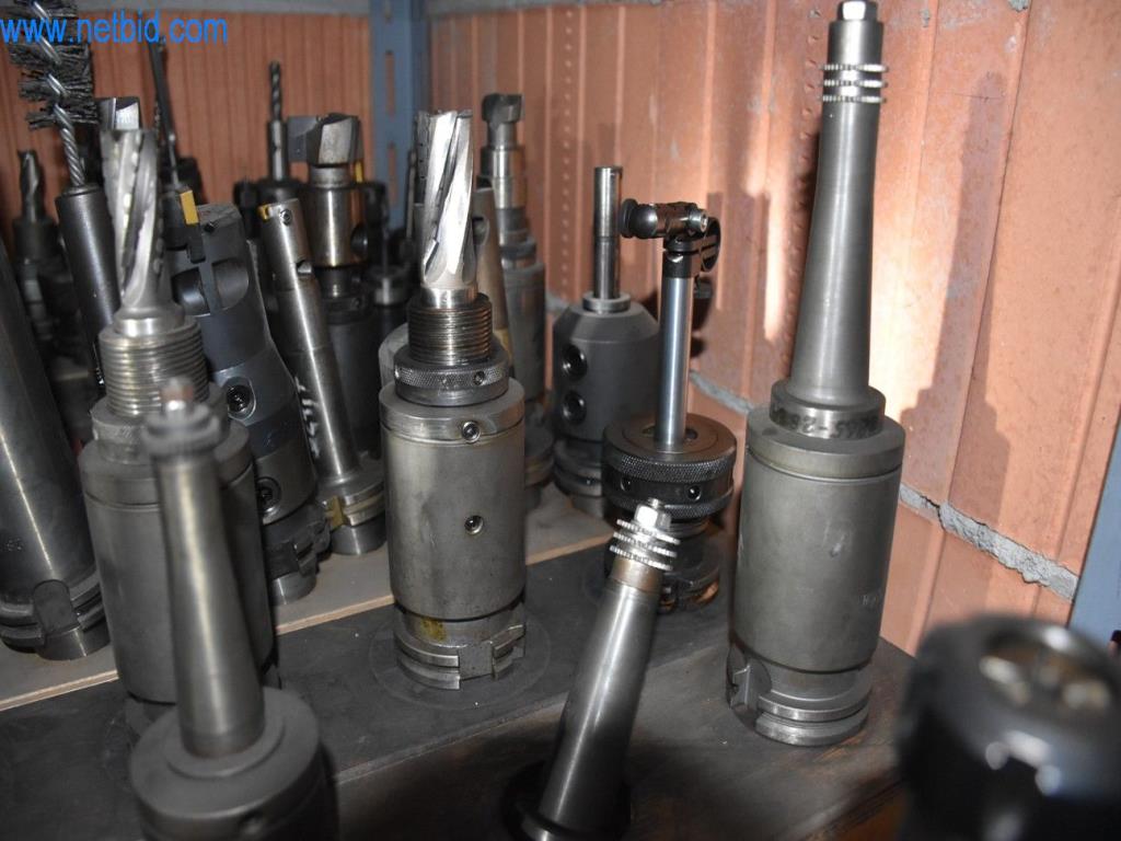 Na voljo so stroji, delovna oprema in dodatki vodilnega svetovnega proizvajalca sistemov za napenjanje verig-4